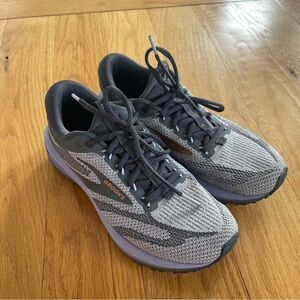 Brooks Revel 7